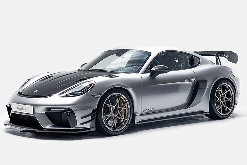 For the Porsche Cayman GT4 RS